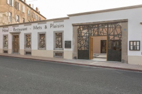 Гостиница Hôtel Mets et Plaisirs  Мазаме